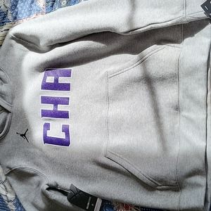 Charlotte Hornets Grey Hoodie. NEVER WORN!